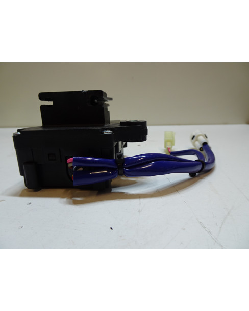 Kawasaki ZX-10R, avgasservo 2