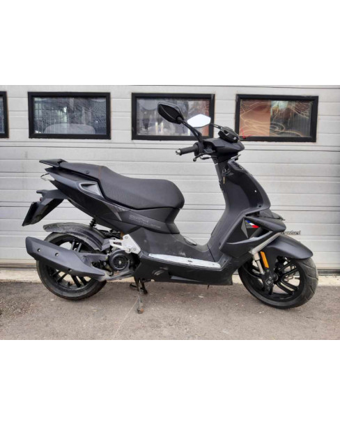 Peugeot Speedfight 4