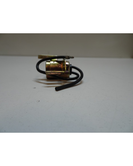 Yamaha FS1, kondensator