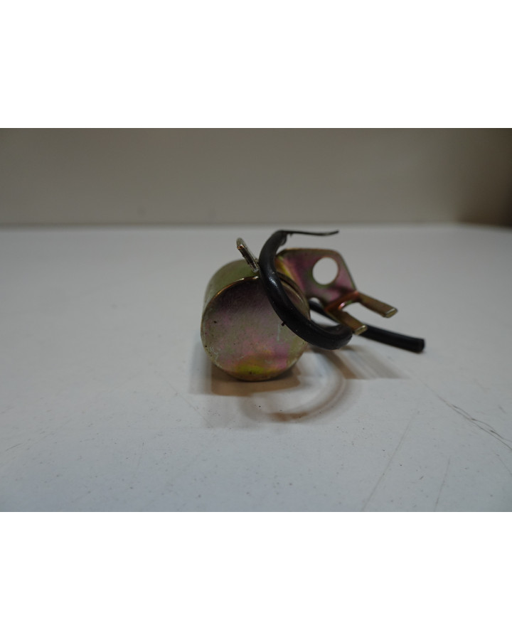 Yamaha FS1, kondensator