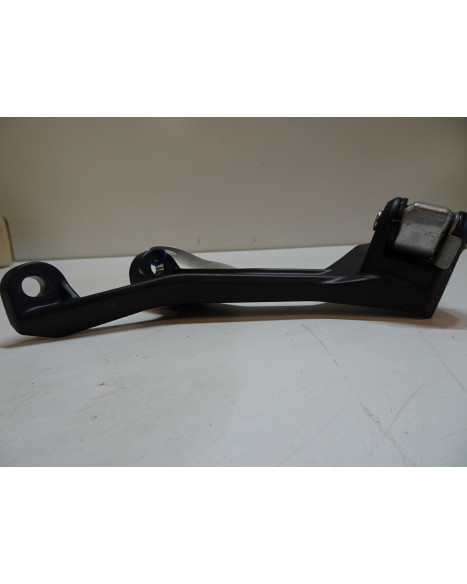 Kawasaki Ninja 400, passagerarfotpinne vänster komplett