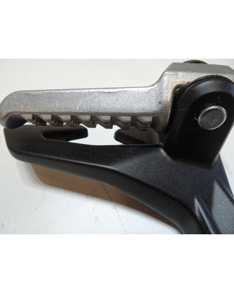 Kawasaki Ninja 400, passagerarfotpinne vänster komplett