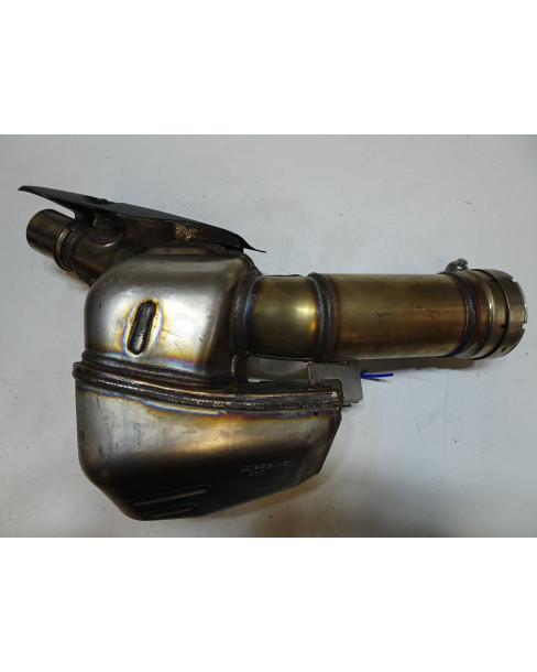 Kawasaki ZX10R, mittenljuddämpare/katalysator 2