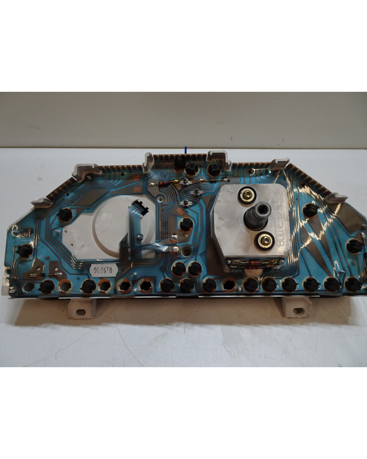 Grecav EKE, instrumentpanel