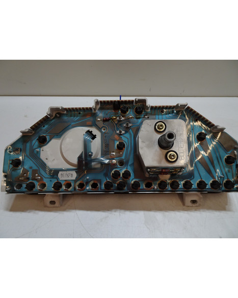 Grecav EKE, instrumentpanel