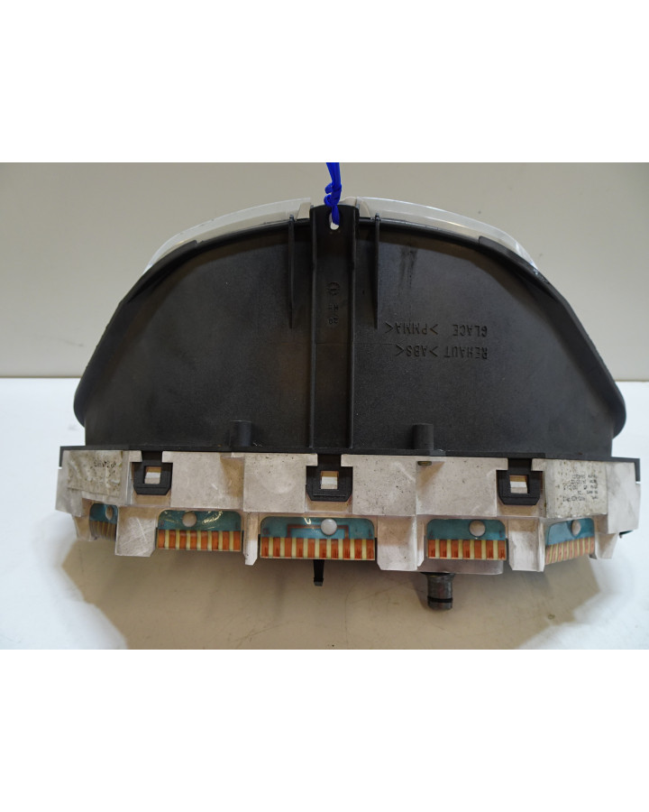 Grecav EKE, instrumentpanel