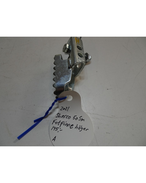 Sherco 50 SM, fotpinne höger