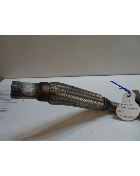 Aixam S9, främre avgasrör