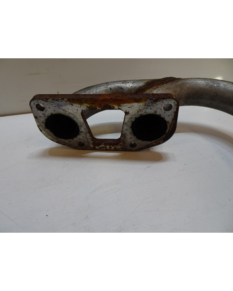 Aixam S9, främre avgasrör