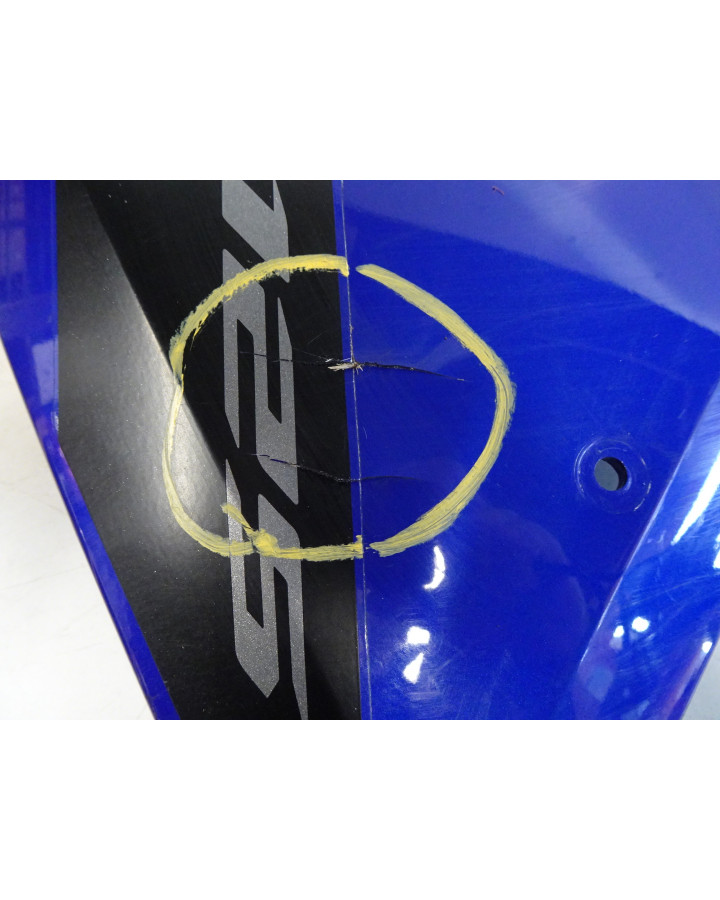 Yamaha YZF-R125, sidokåpa vänster