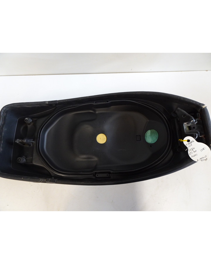 Vespa GTS 300, sadel