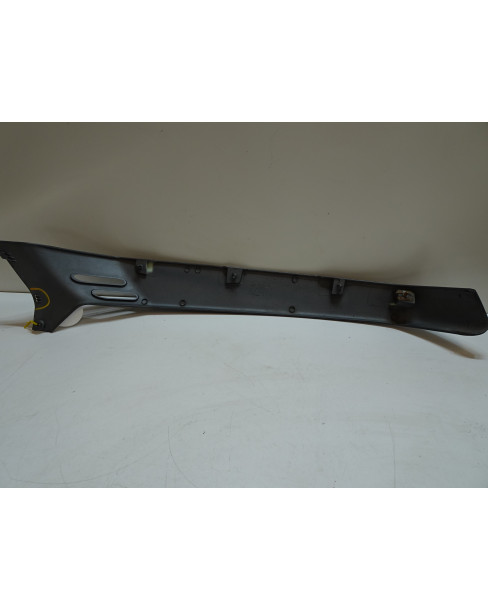 Vespa GTS 300, sidokåpa höger 2