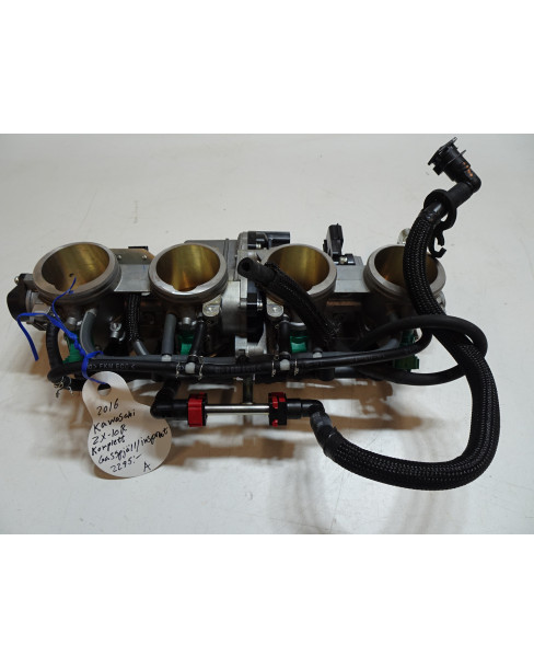 Kawasaki ZX10R, komplett gasspjäll/insprut 2