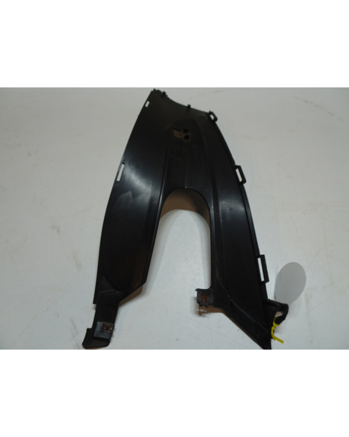 Gilera Runner 200, bakre sidokåpa mitten höger