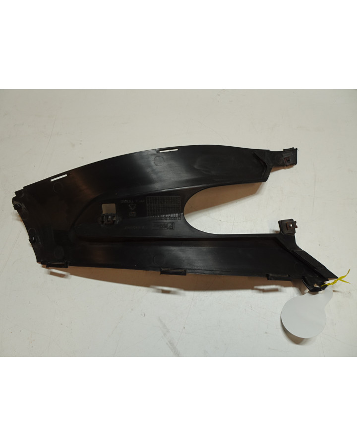 Gilera Runner 200, bakre sidokåpa mitten vänster