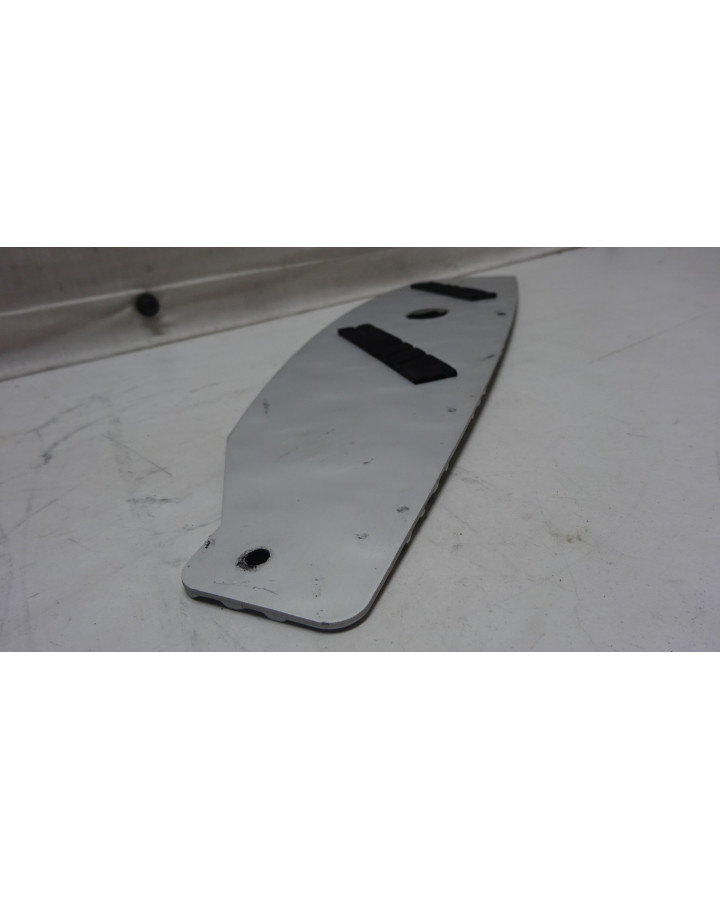 Peugeot Speedfight 4, fotplatta höger