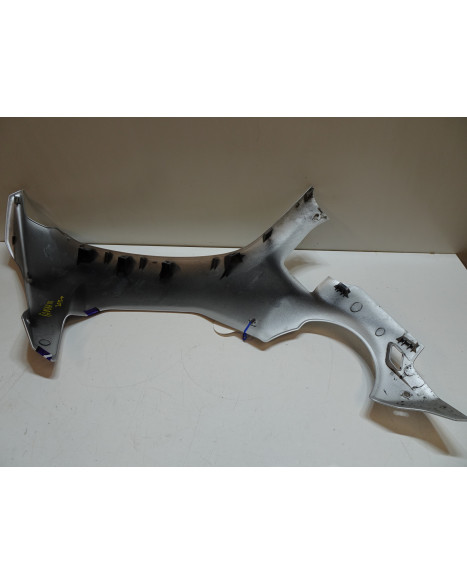 Yamaha R1, sidokåpa vänster