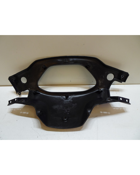 Yamaha Cygnus 125, bakre styrkåpa