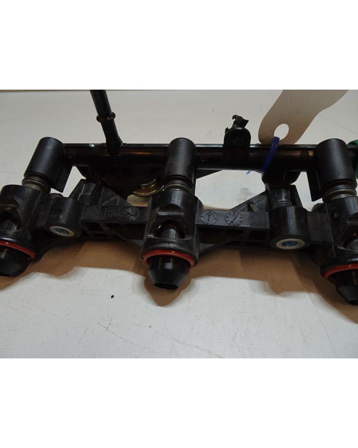 Yamaha MT-09, spridarbrygga