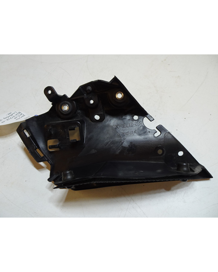 Yamaha MT-09, inre sidokåpa vänster fram