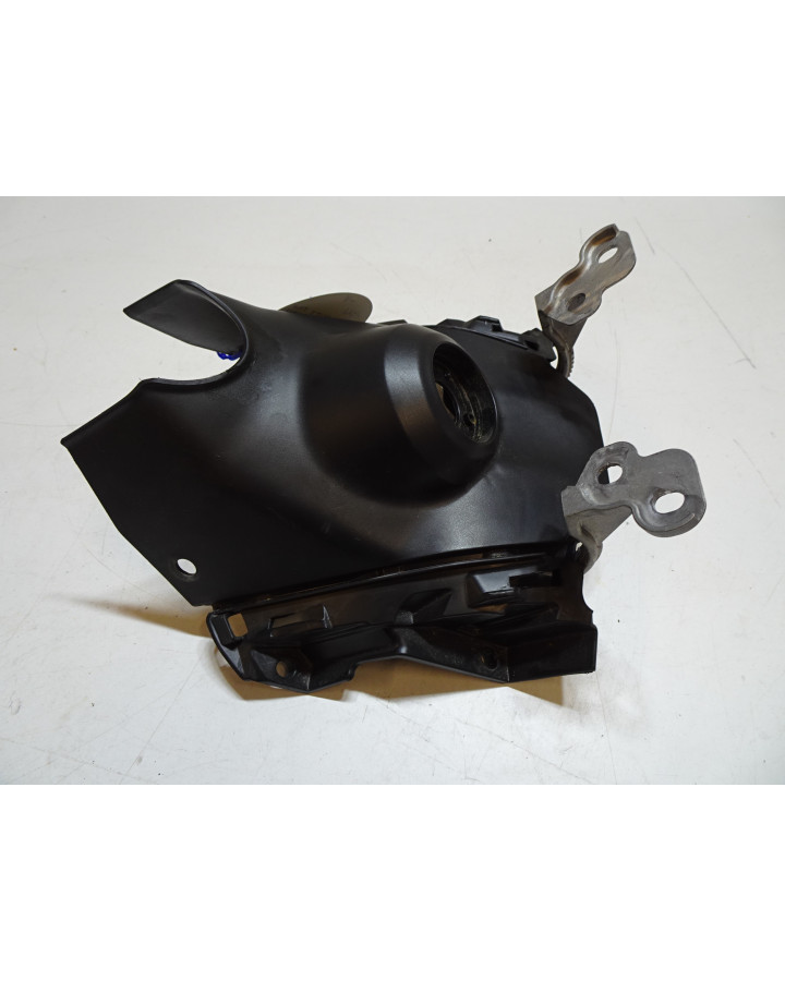 Super Soco TS, främre tankkåpa med hållare