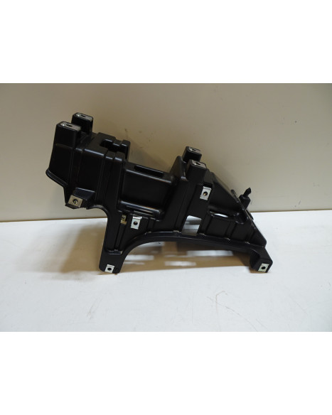 Super Soco TS, nedre hållare