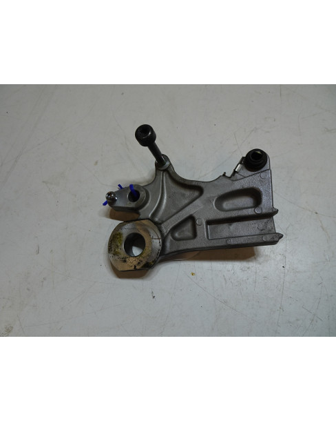 Yamaha MT-09, bromsokshållare bak