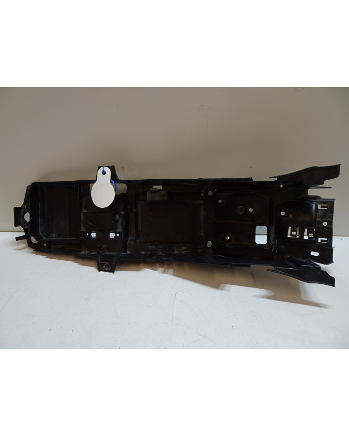 Yamaha MT-09, batterilåda