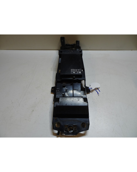 Yamaha MT-09, batterilåda