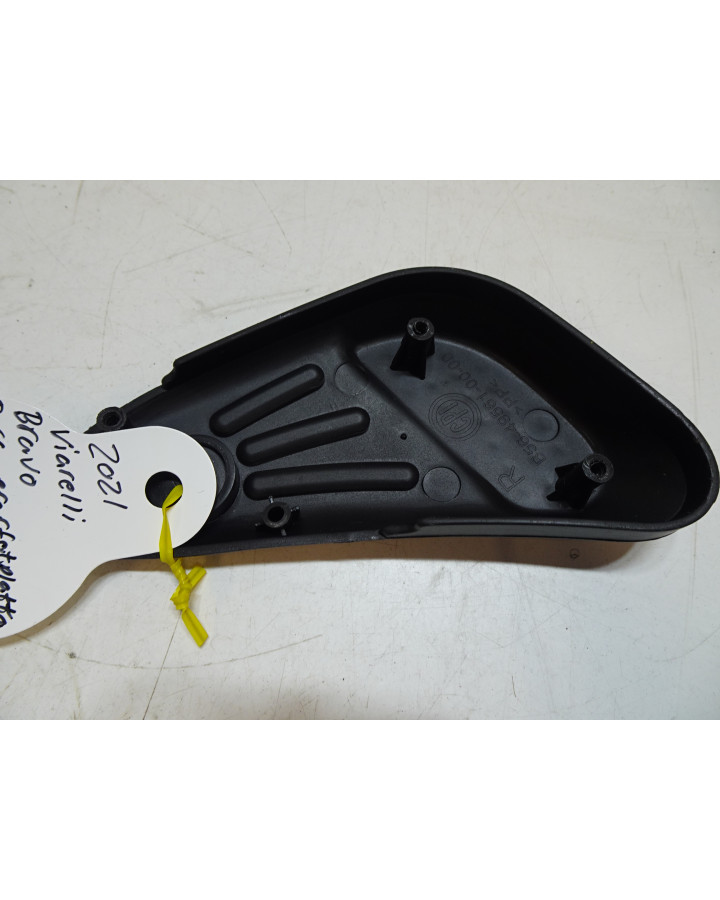 Viarelli Bravo, passagerarfotplatta höger