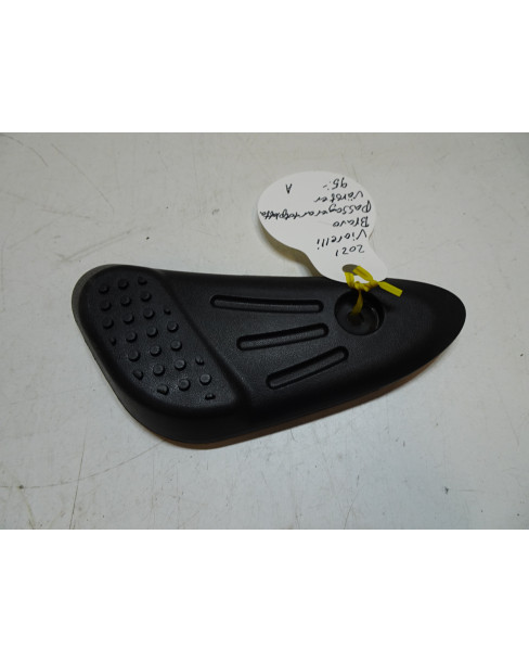 Viarelli Bravo, passagerarfotplatta vänster