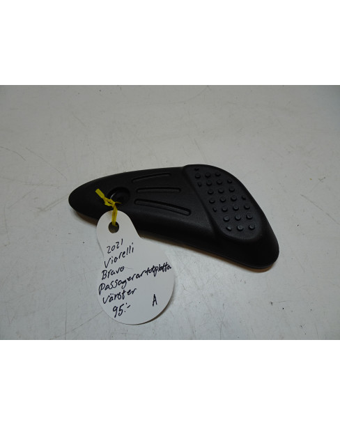 Viarelli Bravo, passagerarfotplatta vänster 2