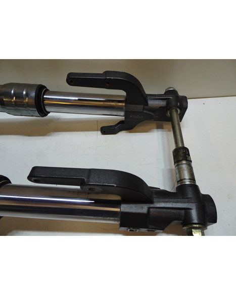 Super Soco TS, framgaffel