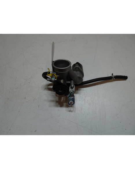 Viarelli Bravo, gasspjäll/insprut