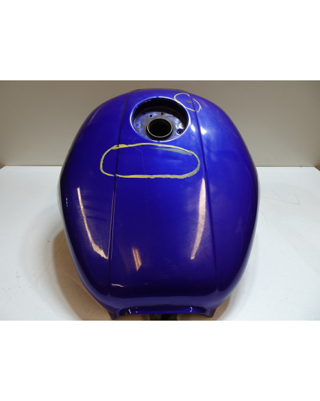 Yamaha YZF1000R Thunderace, bränsletank