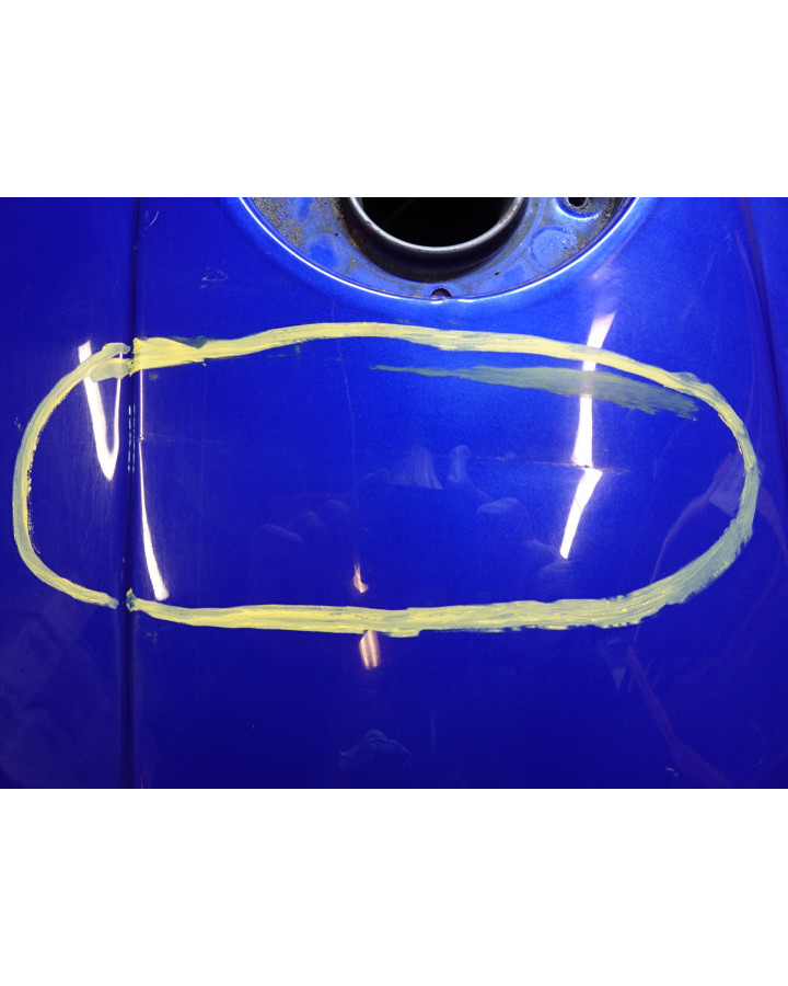 Yamaha YZF1000R Thunderace, bränsletank