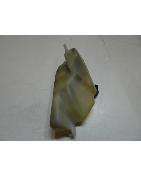 Yamaha YZF1000R Thunderace, expansionskärl