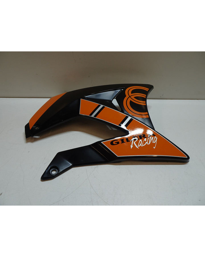 Gilera RCR, kylarvinge höger