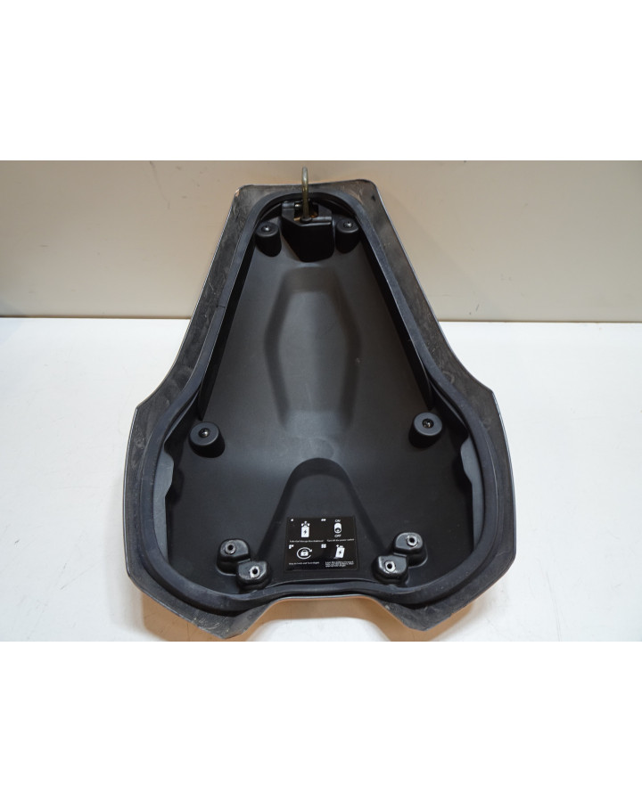 Super Soco TS, batterilucka