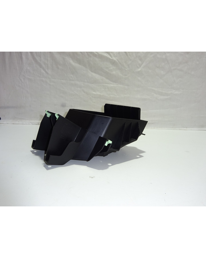 Peugeot Speedfight 4, kåphållare fram