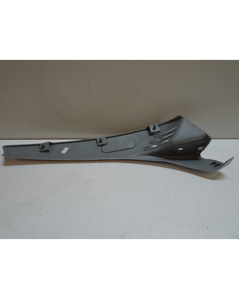 Vespa ET2, sidokåpa vänster