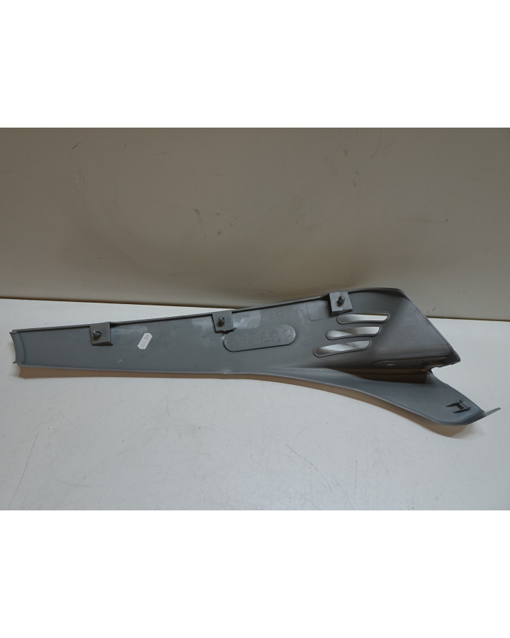 Vespa ET2, sidokåpa vänster