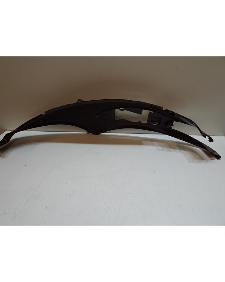 Piaggio Beverly 500, bakre sidokåpa höger