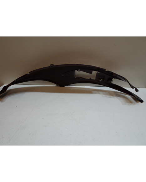 Piaggio Beverly 500, bakre sidokåpa höger