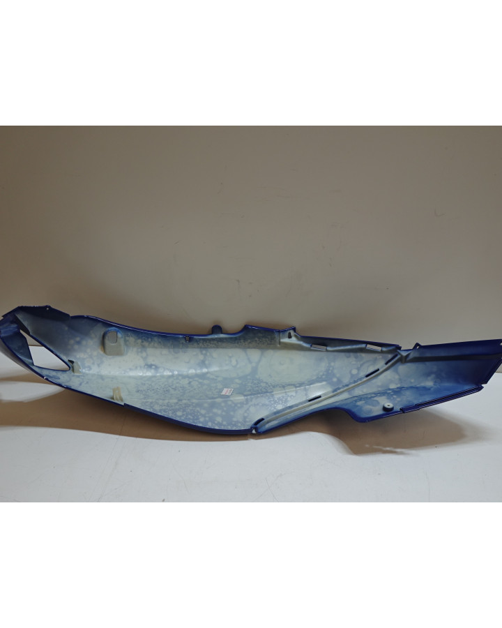 Piaggio Fly, bakre sidokåpa vänster