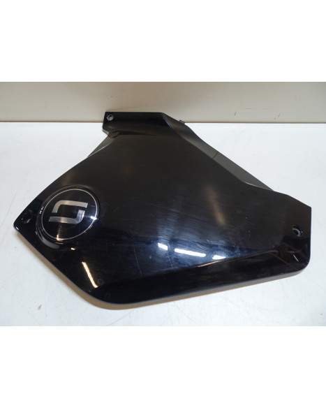 Super Soco TS, sidokåpa höger