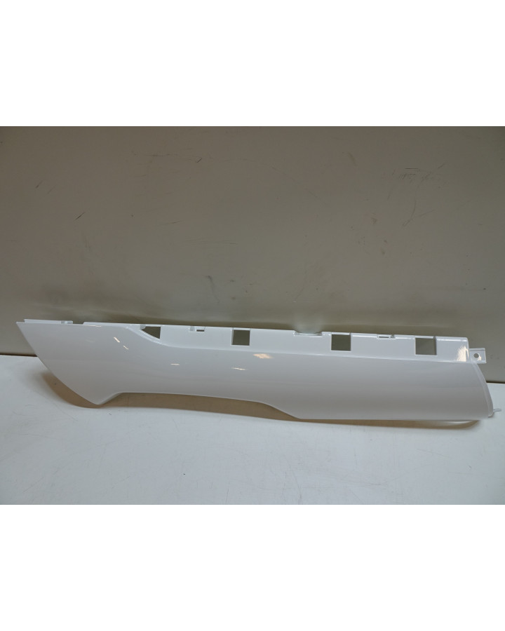 Piaggio NRG, nedre sidokåpa höger