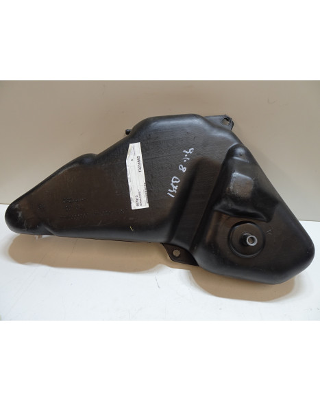 Piaggio Ape, bränsletank