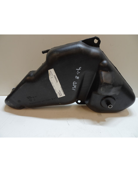 Piaggio Ape, bränsletank