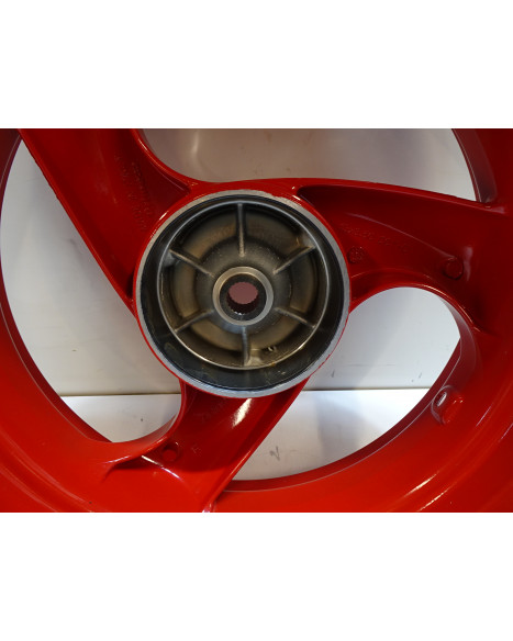 Piaggio NRG, bakfälg